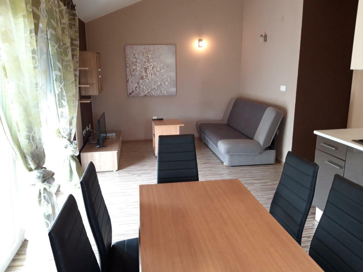 Apartments Laura I Angelina Tribalj 외부 사진